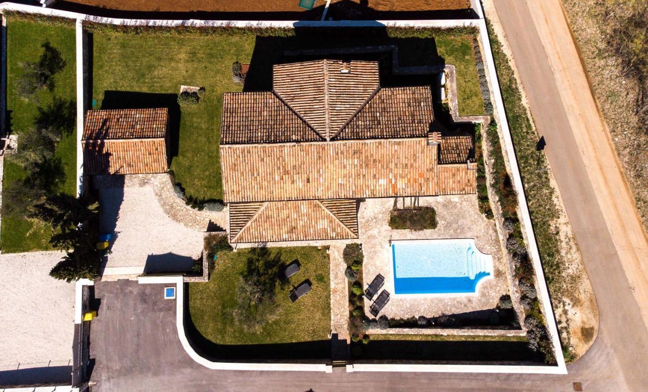 Avalon - Luxury With Pool In The Centre Of Istria Villa *