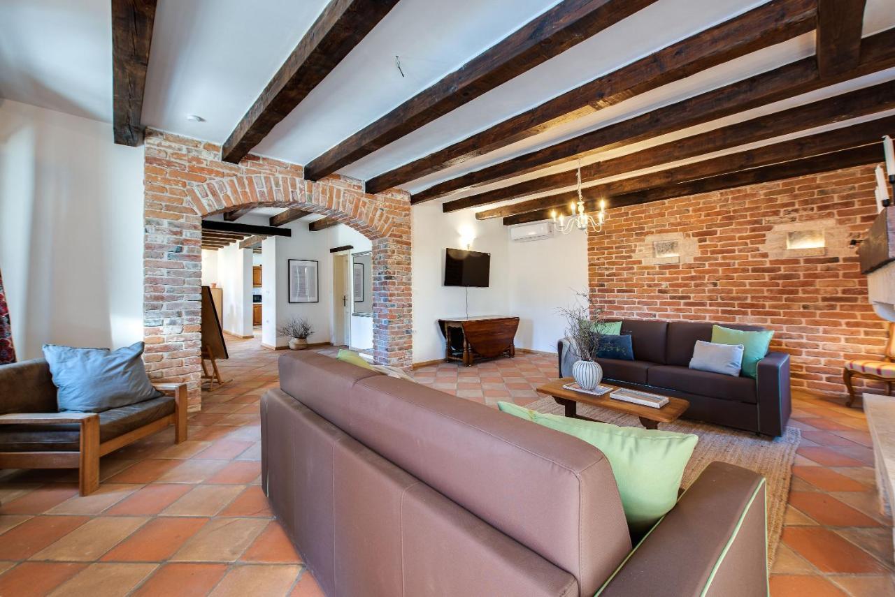Villa Avalon - Luxury With Pool In The Centre Of Istria