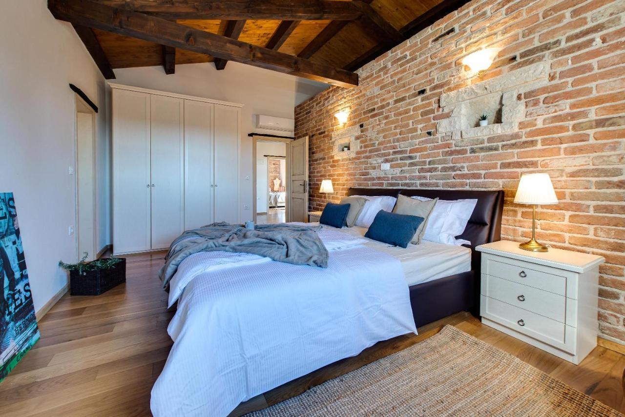 Avalon - Luxury With Pool In The Centre Of Istria Tinjan